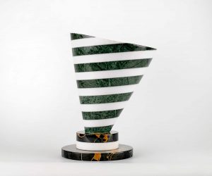 Piotr - M. Bedin 1983, Marmo bianco di Carrara, Verde alpi e base in nero Portoro__