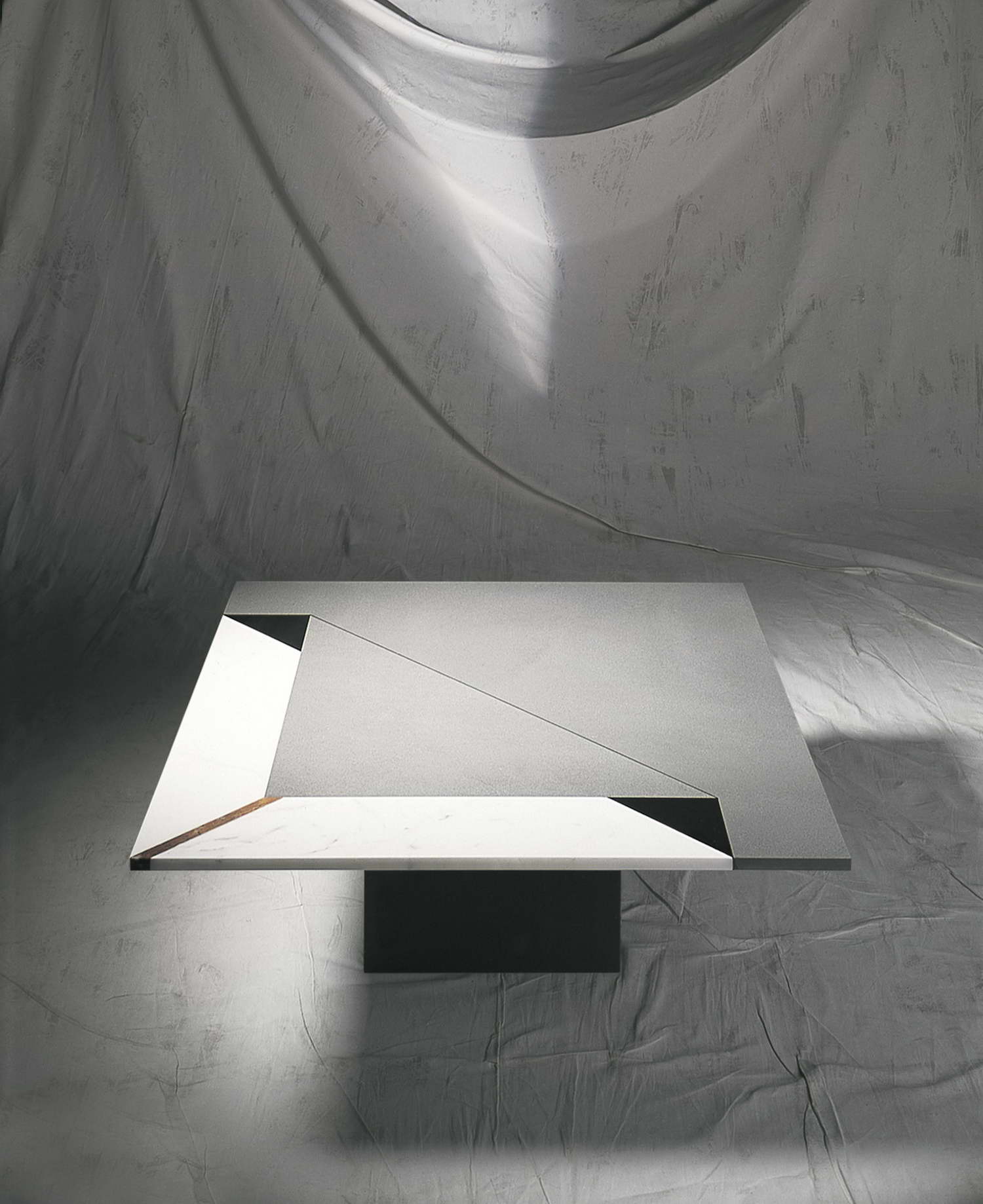 Tavoli in marmo_Intarsia Fold_R. Littel_art. 186