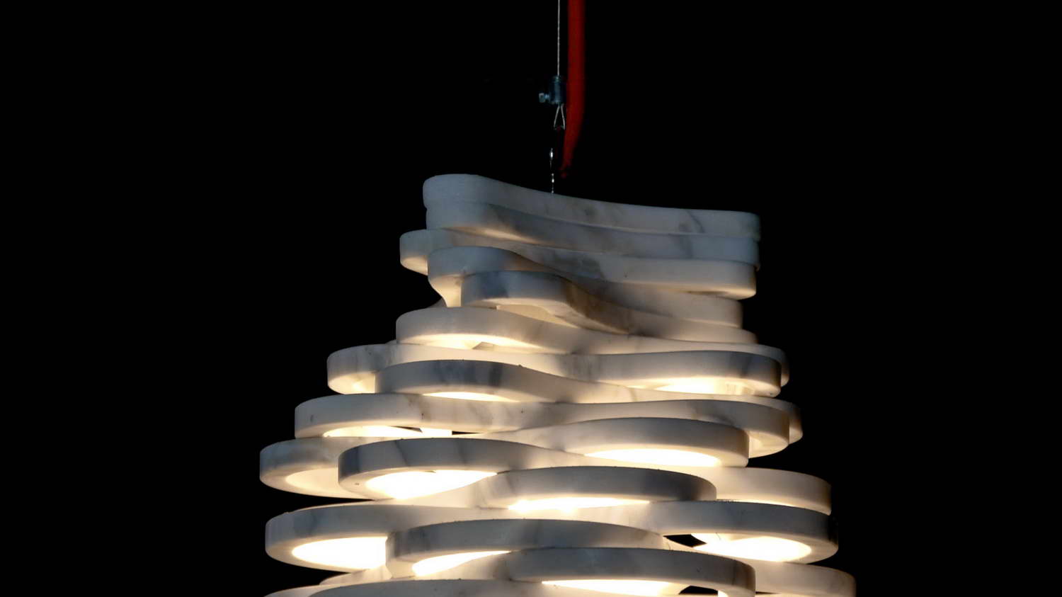 Annika lampada da tavolo a sospensione in marmo Calacatta Carrara, designer Paolo Ulian